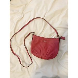 Pink coach crossbody purse